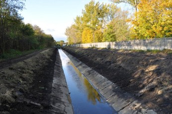 Odmulanie kanału wodnego dla Z.A. Puławy (3)
